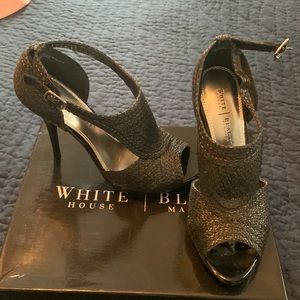 White House Black Market black straw Dunham shoe size 9 BRAND NEW